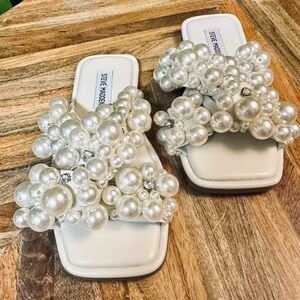 Steve Madden Sandals Slides EUC Sz 6 Pearl & Crystal